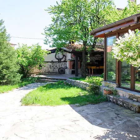 Будинок відпочинку Holiday Homes Kulina