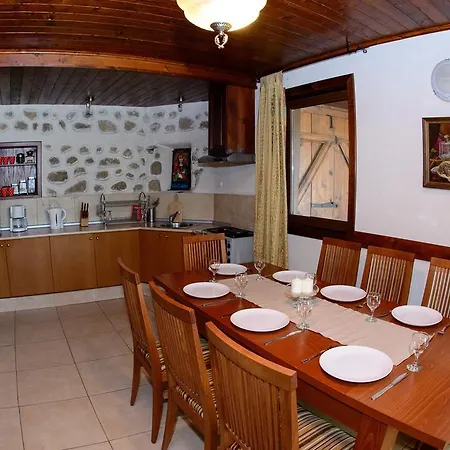 Holiday Homes Kulina Бансько