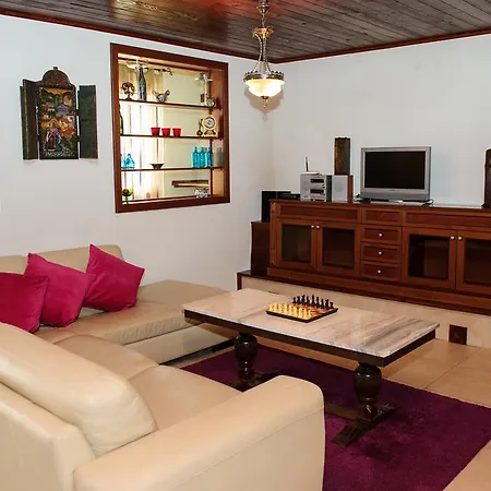 Holiday Homes Kulina Бансько