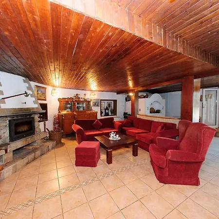 Будинок відпочинку Holiday Homes Kulina Бансько